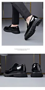 Λεπτομέρειες από μαύρα λουστρίνι chunky loafers με σόλα με τρακτερωτό πέλμα για άνδρες