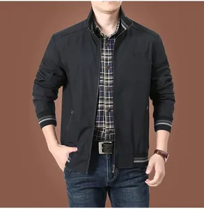 Giacca casual da uomo nera classica con collo alto ideale per primavera e autunno