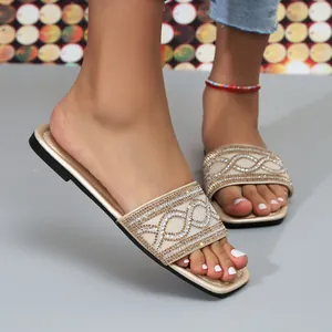 Elegante platte slippers voor dames met fonkelende strass-patronen en een vierkante neus