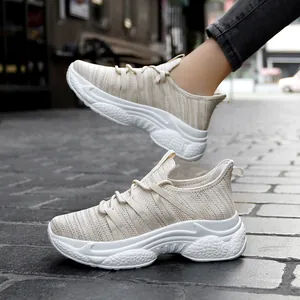 Damen Mode Mesh Atmungsaktiv Sneaker Casual Weiche Sohle Laufschuhe Wanderschuhe Leicht Slip-on Sportschuhe 2024