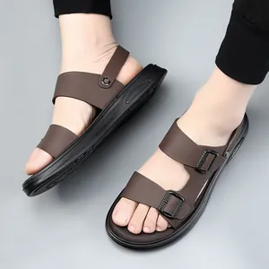 Sandali casual da uomo in pelle marrone con suole morbide antiscivolo per l'estate