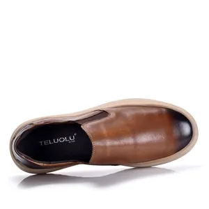 Bovenaanzicht van heren loafers van bruin leer met kleurverloop en comfortabel instapmodel