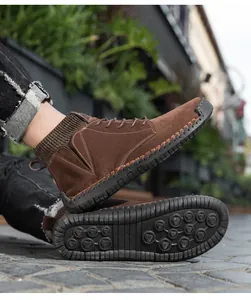 Braune Herren-High-Top-Leder-Freizeitschuhe mit rutschfester Octopus-Gummisohle.