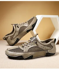 Zijaanzicht van leren herenschoenen met ademend mesh en antislip octopus zool
