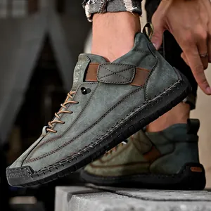 Botas Martin duraderas de media caña para hombre con costuras y diseño casual de trabajo.