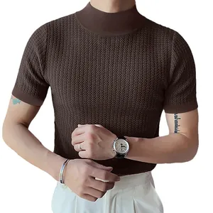 Men's short-sleeve knitted mock neck T-shirt with ripple texture in brown color