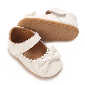 Zapatos de bebé niña en cuero PU blanco con lazo y suela blanda antideslizante