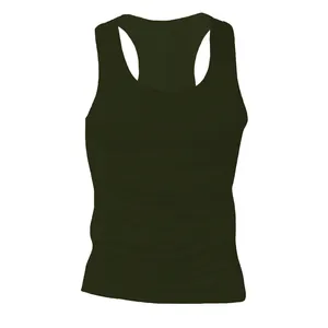 Vista dettagliata della canotta sportiva da uomo verde oliva con design racerback.