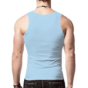 Rückenansicht eines hellblauen Herren-Sport-Tanktops für Fitness und Krafttraining.