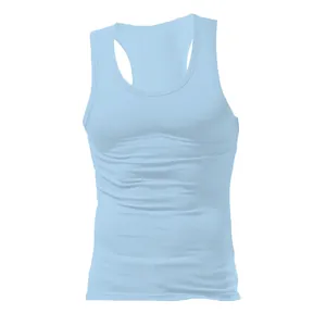 Canottiera sportiva da uomo azzurra slim fit, ideale per l'abbigliamento estivo attivo