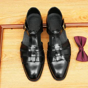 Premium-Herrensandalen aus schwarzem Leder mit Schnalle im klassischen Business-Casual-Stil