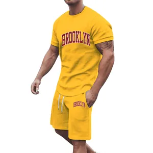 Gelbes Herren Sommer Sportset mit Brooklyn-Druck T-Shirt und Kurzhose Sport Outfit