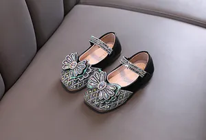Zapatos de princesa negros con mariposa de diamantes para actuaciones de baile niñas