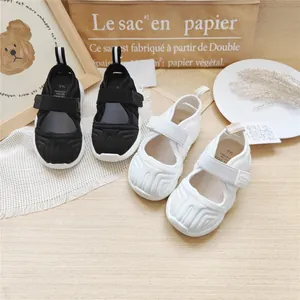 Minimalist solid color summer children's sports sandals in black and white colors