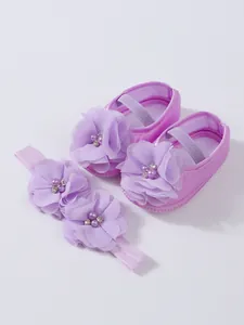 Élégantes chaussures de princesse violettes pour bébé et bandeau à fleurs assorti