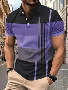 Casual herenpolo met korte mouwen en een paars-zwart streeppatroon voor de zomer.