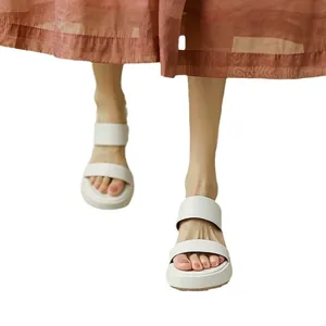 Modernas sandalias blancas de plataforma con punta abierta para mujer moda de verano