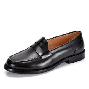Klassieke zwarte heren penny loafers van echt leer voor zakelijke casual stijl