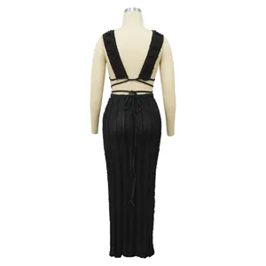 Back view of black cow leaf lace sleeveless backless crop top and long skirt set detail