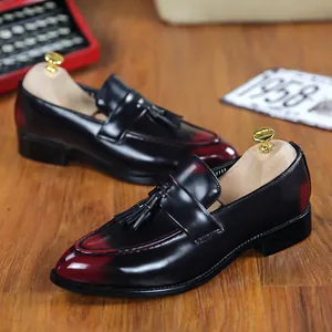 Men's British style tassel loafers with black and red gradient pointed toe design