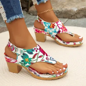 Damen Vintage Blumenmuster High Heel Sandalen Bohemian Blockabsatz Flip Flop Schnalle Lässig Sommer Strandschuhe