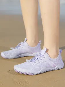 Scarpe da scoglio lilla traspiranti, ideali per la spiaggia e attività all'aperto