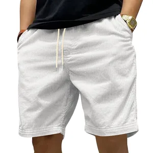 Witte corduroy strandshort voor heren in een losse pasvorm met trekkoord voor de zomer