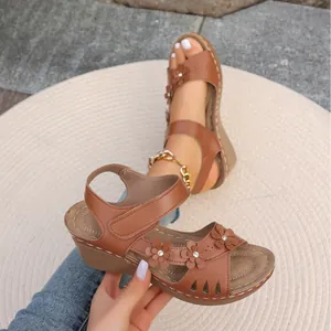 Damen Keilsandaletten Blumen Durchbrochen Plateau Sandalen Mit Strass Klettverschluss Sommer Strand PU Leder Schuhe