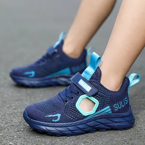 Lightweight breathable blue mesh running shoes for boys with comfortable soft soles