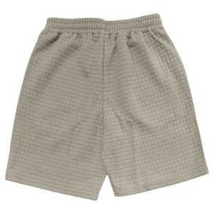 Rückansicht der lässigen Herrenshorts mit stilvoller kleiner Waffelgitter-Struktur in Beige