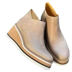 Stijlvolle dames enkellaarsjes met sleehak in metallic beige en ritssluiting
