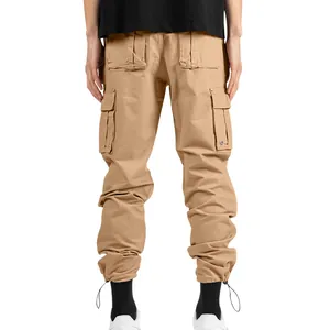 Vue arrière du pantalon cargo kaki pour hommes avec poches et chevilles serrées