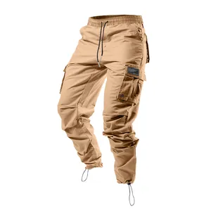 Vue détaillée du pantalon cargo kaki pour homme avec taille et ourlets à cordon réglable.