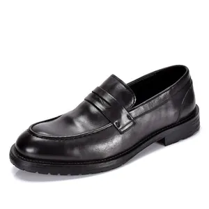 Klassieke zwarte soepele lederen penny loafers voor heren, zakelijke casual instappers
