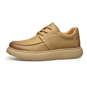 Zapatos casuales de hombre caqui con suela gruesa elevada y diseño moderno de costura moc-toe