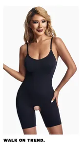 Vorderansicht des schwarzen einteiligen Bodysuit-Shapewear mit Spaghettiträgern
