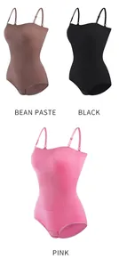 Vue détaillée du body sculptant pour femme dans les tons pâte de haricot, noir et rose