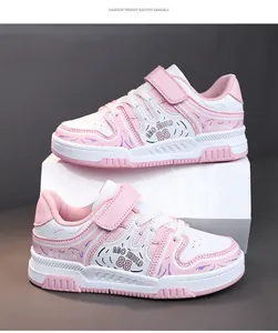 Zapatillas infantiles de moda rosa y blanco con velcro y logo diseño ABC SHIELD 88