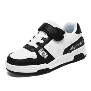 Sneaker classiche in pelle bianca e nera per bambini, scarpe da skate resistenti per ragazzi