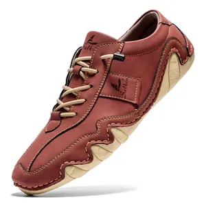 Vue détaillée de chaussure décontractée en cuir marron pour homme avec semelle octopus.