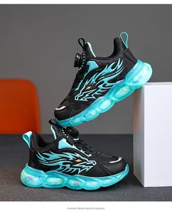 Chaussures de sport garçons noir et cyan avec boucle rotative et motif flamme