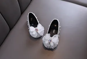 Chaussures de princesse argentées pour fille avec nœud en maille et strass chic