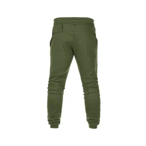Vista trasera de los pantalones de chándal verde oliva para hombre y entrenamiento