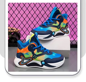 Bunte Batik-Basketballschuhe für Kinder mit der Nummer 23 Grafik.