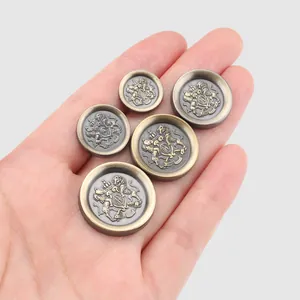 Boutons en métal vintage avec relief de blason de lion pour vêtements de luxe