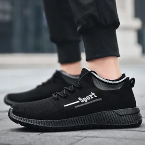 Atmungsaktive schwarze Strick-Herrenlaufschuhe mit leichtem Design und rutschfester Sohle