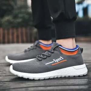 Atmungsaktive Herren-Laufschuhe aus Mesh in Grau mit orange-blauen Akzentstreifen
