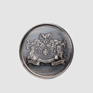 Luxurious British Vintage Zinc Alloy Embossed Crest Metal Buttons For Suit Blazer Overcoat High End Gold Silver Round Shank Buttons