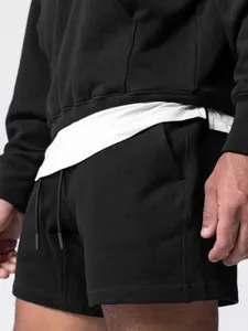 Ανδρικό μαύρο αθλητικό σορτς υψηλής ποιότητας για γυμναστήριο και τρέξιμο