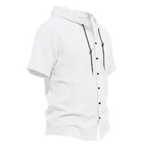 Vista laterale di una camicia con cappuccio in lino bianco a maniche corte da uomo